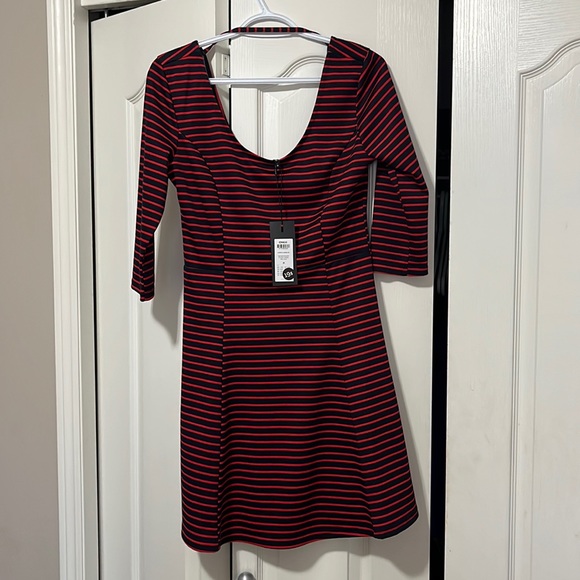 Dress - Picture 1 of 2